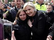 photos tout sourire Marine milieu ouvriers Whirlpool bientôt sans emploi sont d'une violence indescriptible.