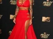 Amber Rose Movie Awards dans robe rouge sexy