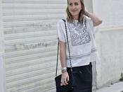 #233 Blouse blanche jupe cuire