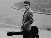 vous offriez première guitare George Harrison