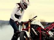Comment réaliser figures acrobatiques moto