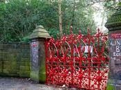 portail original Strawberry Field exposition