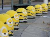 Elle transforme bornes anti-stationnement Minions