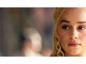 Game Thrones pour saison Emilia Clarke laisse tomber perruque