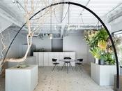 arche métal pour habiller décoration minimaliste fleuriste Japon