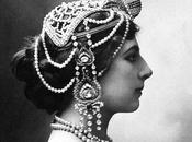 Mata Hari, jour espiègle nuit