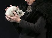 Hamlet dans l'adaptation Xavier Lemaire Camilla Barnes