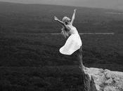 "Encore encore célèbre Déesse..."