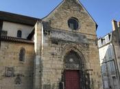 Carte postale d’une église transformée brasserie