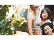 Critique affaire famille mais qu’est-ce c’est