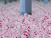 Yayoi Kasuma s’installe Paris avec oeuvre saisissante