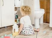 PRODUITS MÉNAGERS Attention yeux enfants