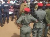 Cameroun Yaoundé policier présumé meurtrier toujours gardé-à