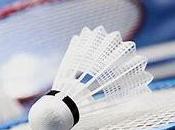 Jouer badminton