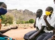 filles premier plan jeunes toute l’Afrique agissent pour l’éducation (UNESCO)