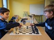 Deux jeunes joueurs club d'échecs Bourges "ont tenu choc" championnats France