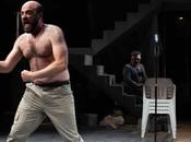 Critique Palestinians Dogging portrait humain dévastateur conflit grave dans l’esprit Théâtre