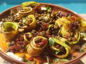 Courgettes grillées avec ricotta l'ail, agrodolce raisins secs câpres croquantes d’Ottolenghi