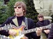 Beatles caché paroles d’une comptine française classique dans “Paperback Writer”.
