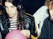 medley guitare chansons Beatles jouées dans style distinctif grunge années 1990