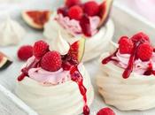 Pavlova framboises délicieux gâteau meringue pour votre dessert.