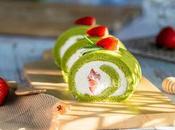 Gâteau roulé matcha savoureux absolument délicieux.