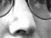 John Lennon écrit premier numéro Beatles sans groupe “Complètement moi”.