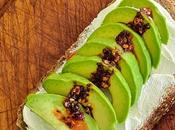 Avocado toast avec crispy chili